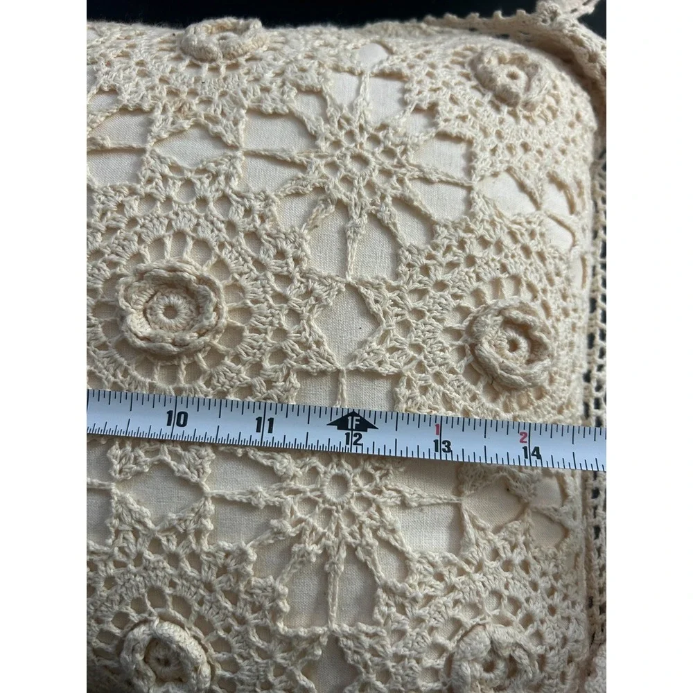 Grandmacore Cottage Crochet Lace Throw Set (3) Pillows Beige Vintage Granny Rose